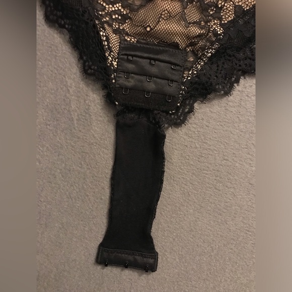 NEW Lace Bodysuit - Picture 15 of 15
